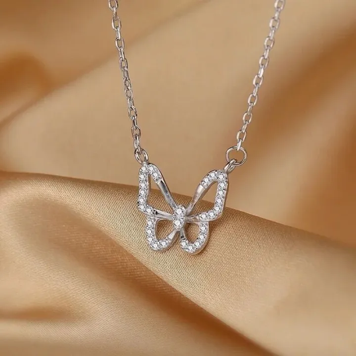 Vintage%20Hollow%20Out%20Design%20Butterfly%20Choker%20Necklace%20Fashion%20Women%20Clavicular%20Chain%20Imitation%20Paerl%20Necklace%20Jewelry%20Party%20Gifts%20-%20Image%205