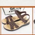 Middle-aged mom sandals for ladies in summer new wear fashion flat non-slip wear-resistant sandals for middle-aged and elderly people. 