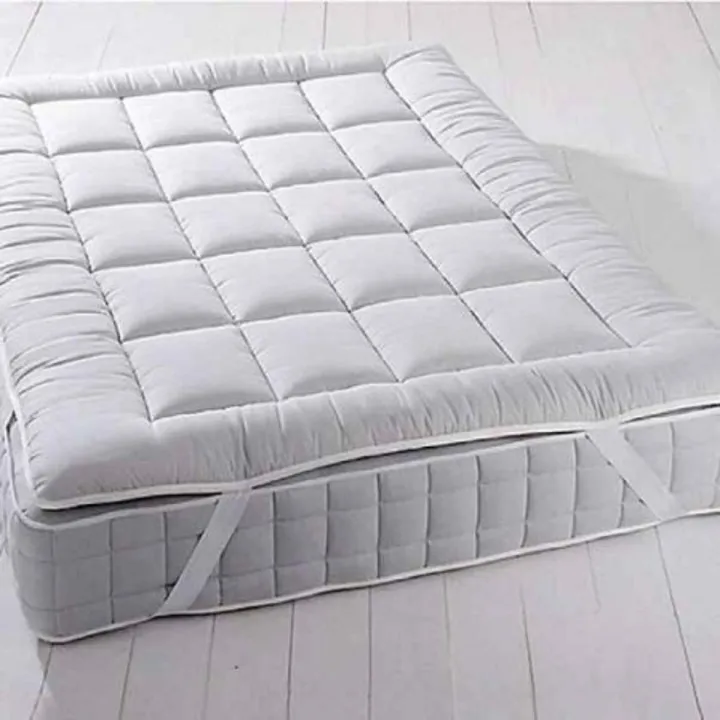 5/7%20Feet%20Deluxe%20Mattress%20Topper%20white%20color%20-%20Image%202