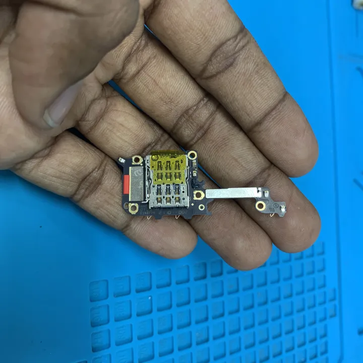 For%20OnePlus%209R%20Sim%20Socket%20Board%20Collect%20From%20USED%20Phone%20Replacement%20Parts%20-%20Image%203