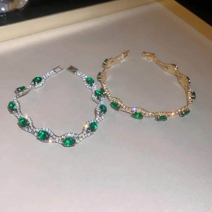 Rhinestone%20Round%20Clasp%20Bracelet%20for%20Women%20Personality%20Colorful%20Bracelets%20Temperament%20Light%20Luxury%20Posh%20Accessories%20Wholesale%20-%20Image%205