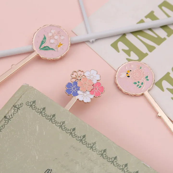 Colorful%C2%A0%20Sakura%20bookmark%20Exquisite%20Creative%20Colorful%20Colorful%20stationery%20Single%20piece%20Sakura-inspired%20Gift%20for%20Book%20-%20Image%204