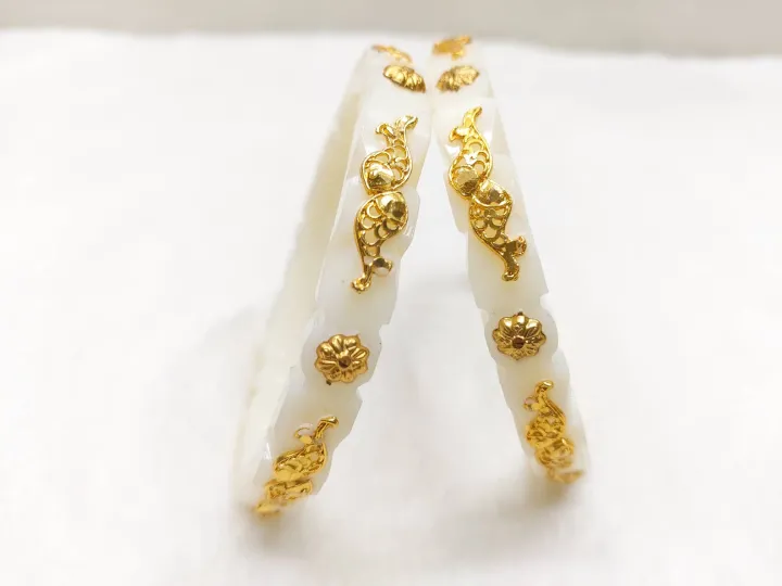 Exclusive%20White%20Shakha%20Pola%20Bangles%20for%20Women%20%20Plastic%20With%20CityGold%20Work,%20Party%20.%20Wedding%20,%20Anniversary%20,%20Durga%20Puja%20&%20All%20Time%20Use%20Shakha%20Bangles.%20Model:%20S501.%20-%20Image%205