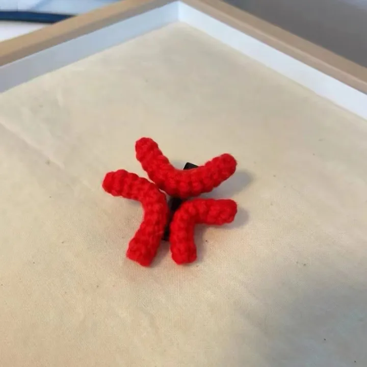 Expression%20Handmade%20Hair%20Clips%20For%20Women%20Girls%20Creative%20Angry%20Hair%20Clip%20Funny%20Side%20Clip%20Versatile%20Hair%20Accessories%20Gifts%20-%20Image%204