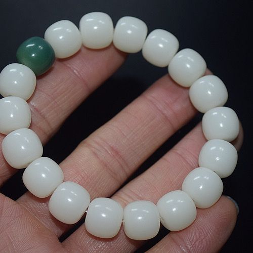Seiko%20Flat%20Mouth%20Natural%20White%20Jade%20Bodhi%20Gradient%20Floating%20Flowers%20Old%20Barrel%20Beads%20Single%20Circle%20Bracelet%20Pliable%20Temperament%20Men%20and%20Women%20Rosary%20-%20Image%206