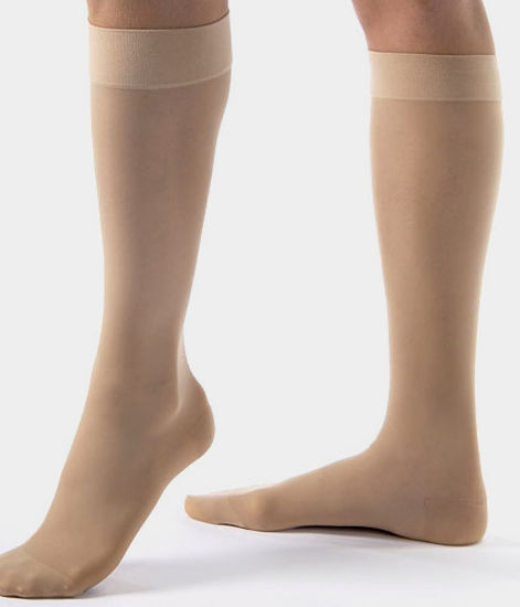 Women%20Nylon%20Medium%20Stockings%20Knee%20High%20Everyday%20Elastic%20Long%20Socks%20-%20Image%204