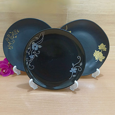 Exclusive%20Black%20beauty%20dinner%20plate%20%20and%20half%20plate%20-%20Image%202