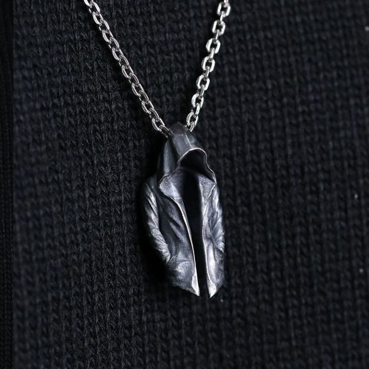 复古暗黑风刺客斗篷风衣吊坠朋克个性项链潮流挂饰送男友