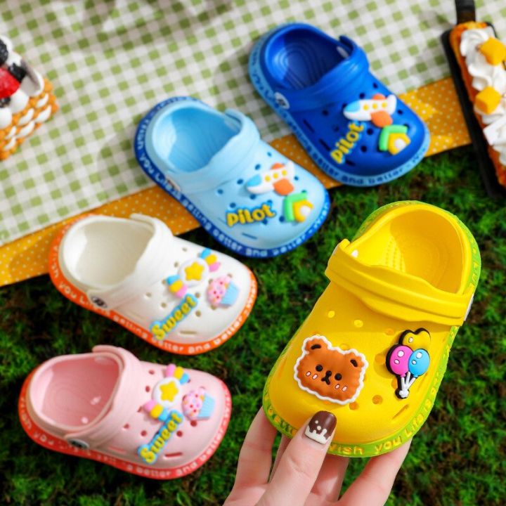 Summer%20Kids%20Sandals%20Children%20Hole%20Shoes%20Slippers%20Soft%20Anti-Skid%20Cartoon%20DIY%20Design%20Hole%20Baby%20Shoes%20Sandy%20Beach%20For%20Boys%20Girls%20-%20Image%204