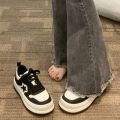 Internet celebrity casual little white shoes soft soles in the spring of 2023 new flatcake bottom mid-heel round toe ins trendy and versatile women's shoes. 