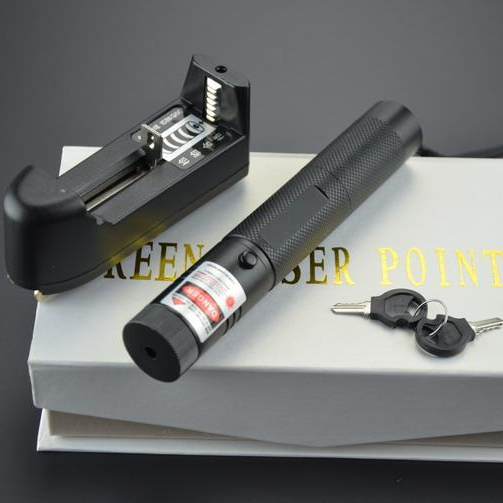 15-Mile%20532NM%20Adjustable%20Focus%20Green%20Laser%20Pointer%20Beam%20Light%20Pen%20-%20Includes%20Star%20Cap%20-%205mw%20Output%20-%20Ideal%20for%20Presentations%20and%20Astronomy%20Enthusiasts%20-%20Image%205