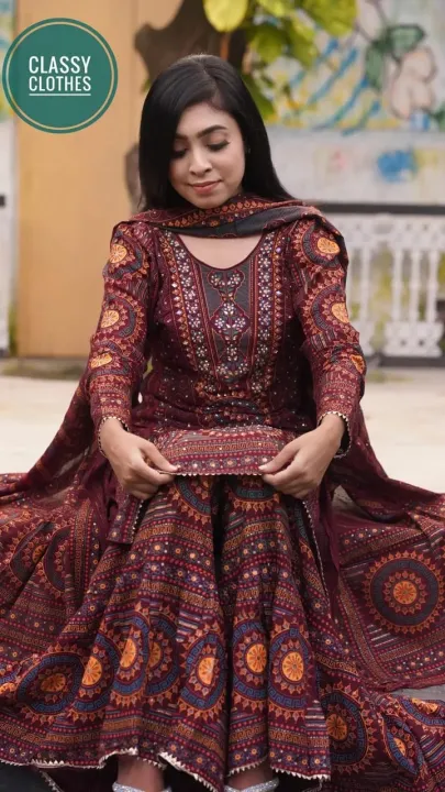 Elegant%20Linen%20Floral%20Shalwar%20Kameez%20Set%20with%20Dupatta%20-%20Women%20Traditional%20Wear%20-%20Image%209