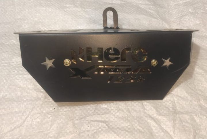 Hero%20Xtreme%20125%20silencer%20cover%20or%20Silencer%20plate%20MS%20steel%20silencer%20protector%20-%20Image%202