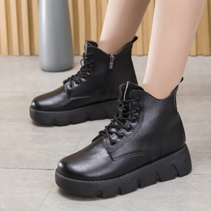 New%20Women's%20Shoes%20Spring%20Fashion%20Retro%20Solid%20Color%20Platform%20Booties%20Foreign%20Trade%20Piece%20Flat%20Zipper%20Lightweight%20Boots%20Mom%20Shoes%20-%20Image%204