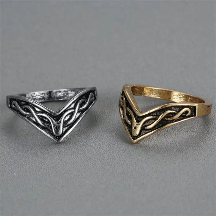New%20Stainless%20Steel%20Triangle%20Crown%20Ring%20with%20Irregular%20Pattern%20Hollow%20Layered%20Ring%20for%20Men's%20Single%20Ring%20-%20Image%207