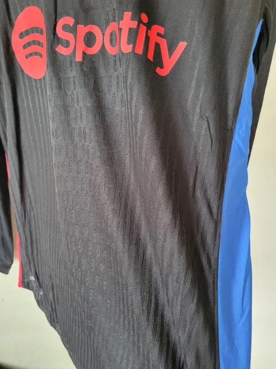 BARCELONA%20AWAY%202024-2025%20AWAY%20PLAYER%20EDITION%20JERSEY%20FULL%20SLEEVE%20-%20Image%205