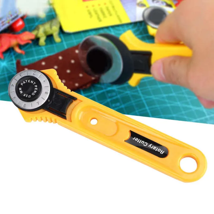 28mmRound%20Cutters%20Sewing%20Rotary%20Cloth%20Guiding%20Cutting%20MachineCloth%20Cutter%20Roller%20Wheel%20Tool%20Scissor%20Fabric%20For%20Patchwork%20-%20Image%203