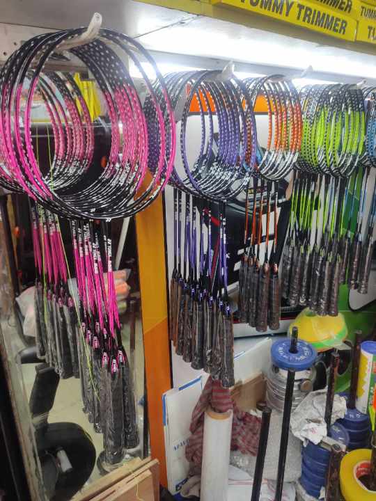 Badminton%20Bat%20Head%20Carbonex%20(Model:666)%20-%20Image%204