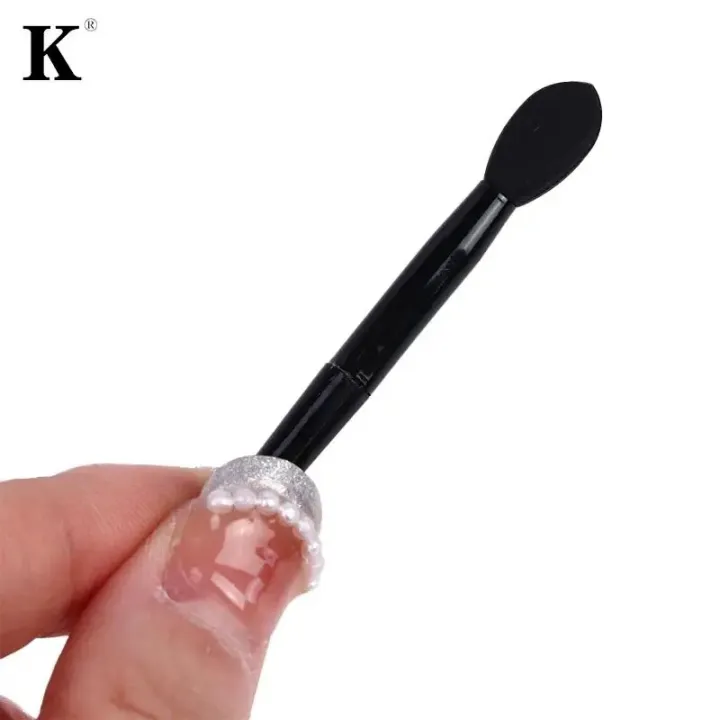 1pc%20Silicone%20Lip%20Brush%20Set%20Small%20Makeup%20Brushes%20Lipstick%20Applicator%20Brushes%20Anti-lost%20Cover%20for%20Lip%20Care%20Makeup%20Use%20-%20Image%206