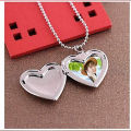 1 pc Heart Shaped Friend Photo Frame Locket Gift Item Both Side Photo Locket Necklace Love Locket Romantic Fashion Jewellery. 