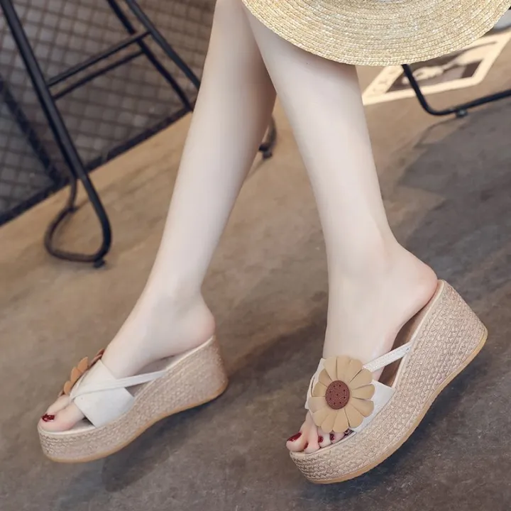 Internet%20Celebrity%20Wedge%20Sandals%20Women's%20Summer%20Outerwear2023New%20Thick%20Bottom%20Sponge%20Cake%20Slipper%20Fashion%20All-Matching%20High%20Heel%20Slippers%20-%20Image%203