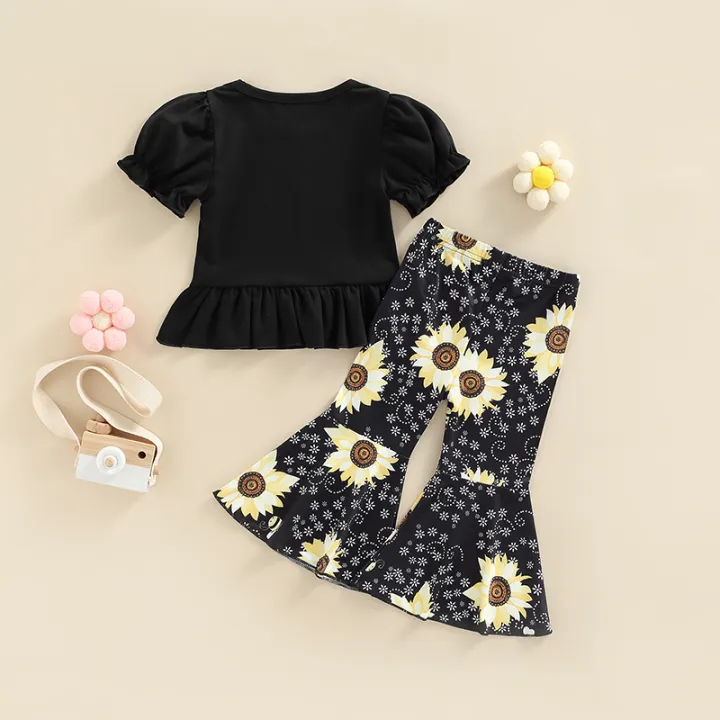 Kid%20Girl%20Outfit%20Set%20Letter%20Sunflower%20Printed%20Short%20Sleeve%20Ruffle%20Hem%20Tops%20Elastic%20Waist%20Flared%20Pants%20-%20Image%203
