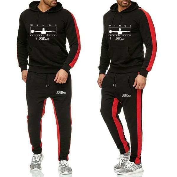 Versatile%20Quality%20and%20Durability%20-%20New%20Style%20Black%20Hoodie%20with%20Pant%20Set%20for%20Men%20-%20Elevate%20Your%20Fashion%20Game%20-%20Image%204