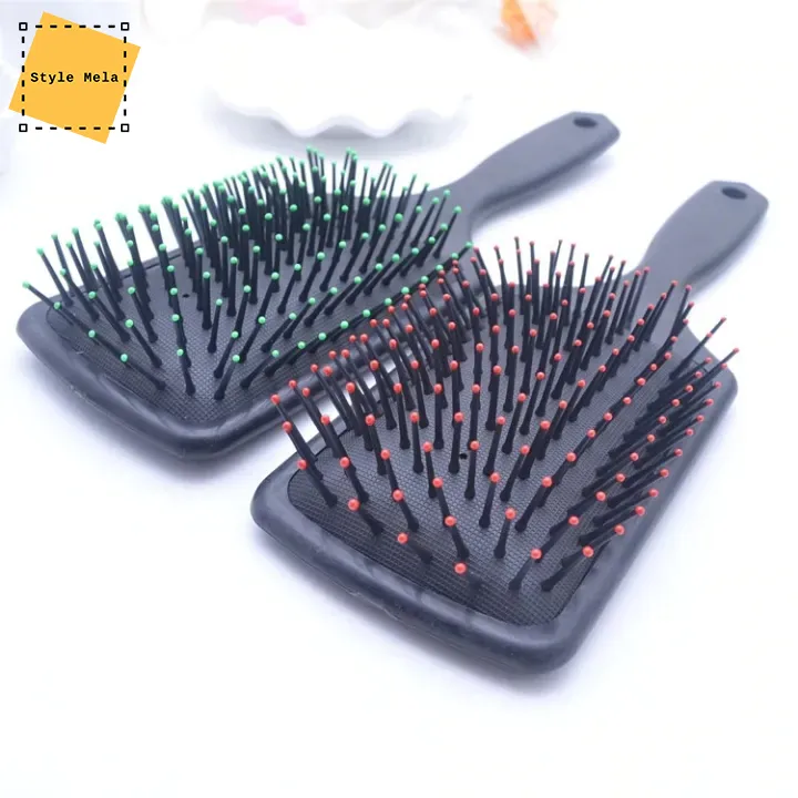 Large%20Paddle%20Hair%20Brush%20with%20Soft%20Bristles,%20Anti-Static,%20One%20Size%20Fits%20All%20-%20Image%202