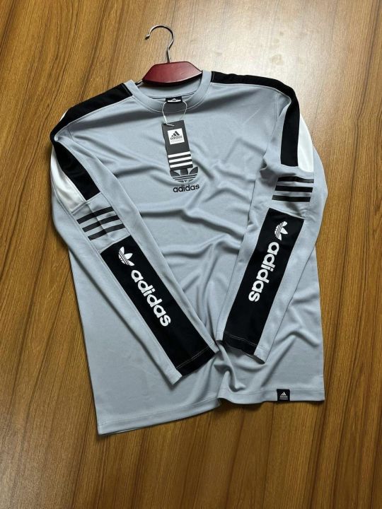 Men's%20Premium%20Regular-Fit%20Full-Sleeve%20Mesh%20Febric%20T-Shirt%20with%20Round%20Neck%20-%20Lightweight%20Comfort%20for%20Everyday%20Wear%20-%20Image%203