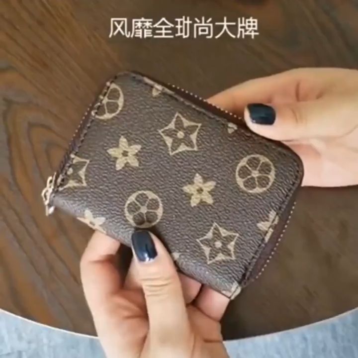 Indispensable%20-Quality%20And%20Durablity%20-Credit%20or%20credit%20card%20holder%20with%20wallet%20for%20men%20/%20women-%20Innovative%20Qualityful%20-%20Easy%20To%20care%20and%20Longive%20-%20Image%203
