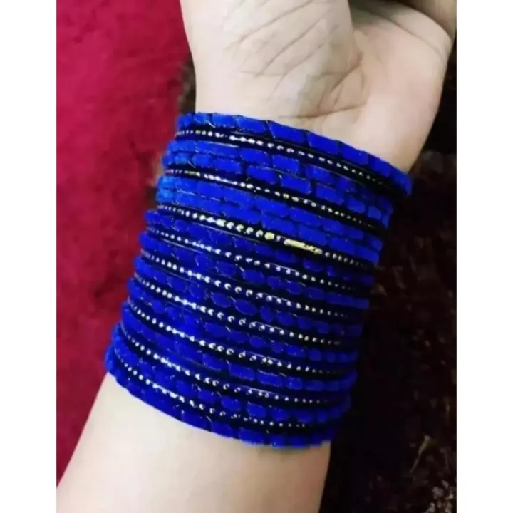 মখমলের কাচার চুড়ি (চুরি) = 24 পিস