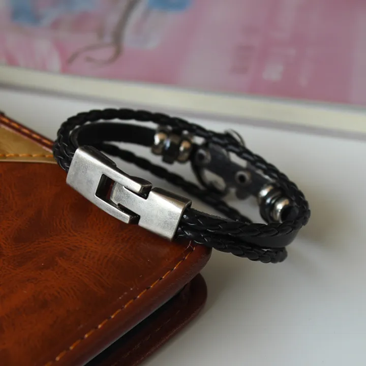 Black%20Braided%20Men%20Leather%20Bracelet%20Stainless%20Steel%20Magnetic%20Buckle%20-%20Image%207