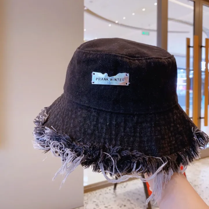 Fashionable%20Distressed%20Denim%20Fisherman%20Hat%20Women%20Washed%20Denim%20Bucket%20Cap%20with%20Tassel%20and%20Iron%20Label%20Outdoor%20Sun%20Protection%20Wide%20Brim%20-%20Image%204