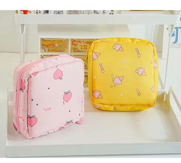 Girls%20Portable%20Sanitary%20Napkin%20Bag%20%20Waterproof%20Makeup%20Storage%20Bag%20/%20Jewelry%20Organizer%20Pouch%20-%20Image%203