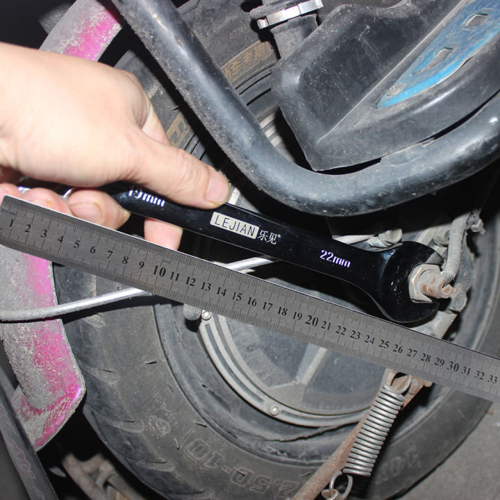 8pcs%20Combination%20Wrench%20Set%20with%20Roll-up%20Storage%20Pouch%20Chrome%20Vanadium%20Steel%20Polished%20Spanner%20Set%20Metric%206mm%20to%2019mm%20-%20Image%207