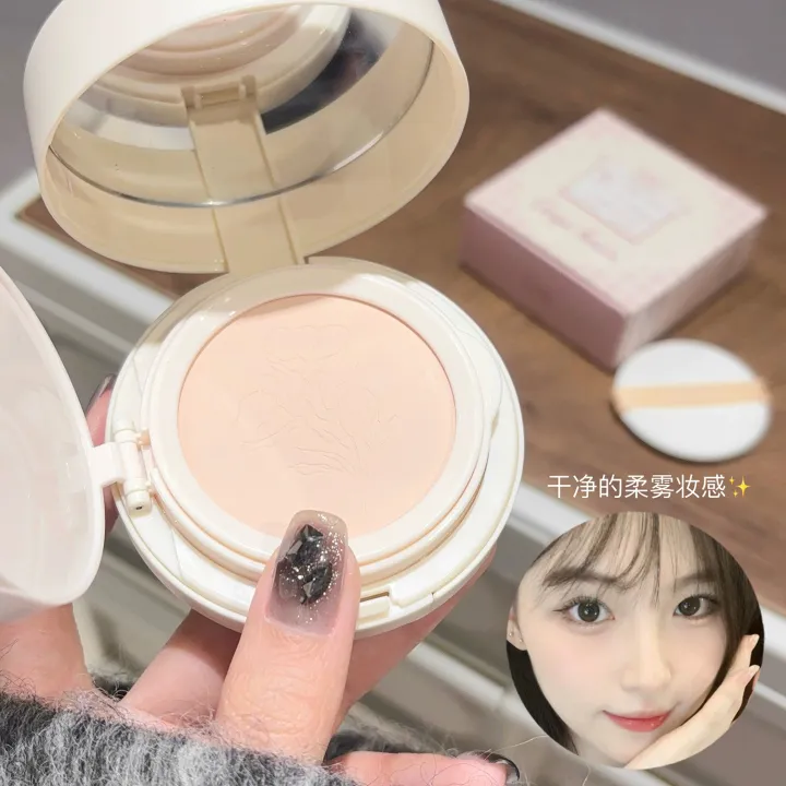 Gege%20bear%20Nude%20Transparent%20Double%20Cushion%20Powder%202-in-1%20Long-Lasting%20Makeup%20Natural%20Cream%20Skin%20Oil%20Control%20Woman%20-%20Image%203