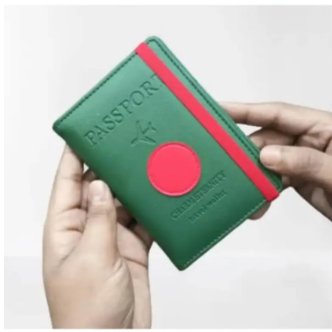 Premium%20Passport%20Cover%20with%20Card%20Holder%20in%20Multi-Functional%20fashionable%20design%20-%20Image%203