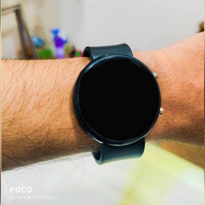 Gorgeous Looking Colorful Round LED Digital Sports Watch , Water Resistance LED Wrist Watch