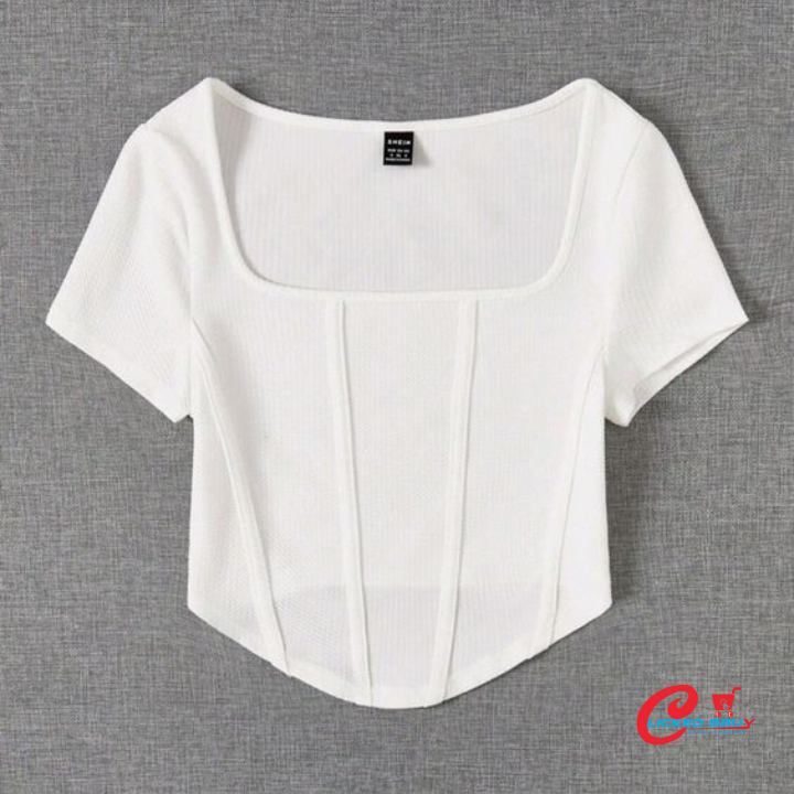 Trendy%20Cotton%20Crop%20Top%20Blouse%20for%20Women%20-%20Comfortable%20and%20Stylish%20-%20Image%203