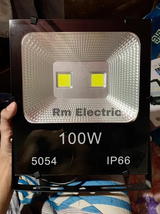 Floodlight%20100w%20Halogen%20Led%20Light%20100watt%20Water%20Proof%20Double%20Big%20Size%20(5054%20Model)%20COB%20Chip%20LED%20Halogen%20Outdoor%20And%20Security%20Led%20Light%20Water%20Proof%20-%20Image%206