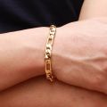 Thin Gold Bracelet. 