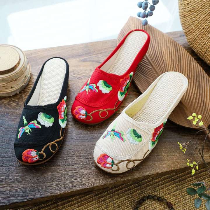 Slippers,%20Chinese%20style,%20spring%20and%20summer%20embroidered%20cloth%20shoes,%20baotou,%20home%20half%20slippers,%20women's%20external%20wearing%20slippers%20-%20Image%202