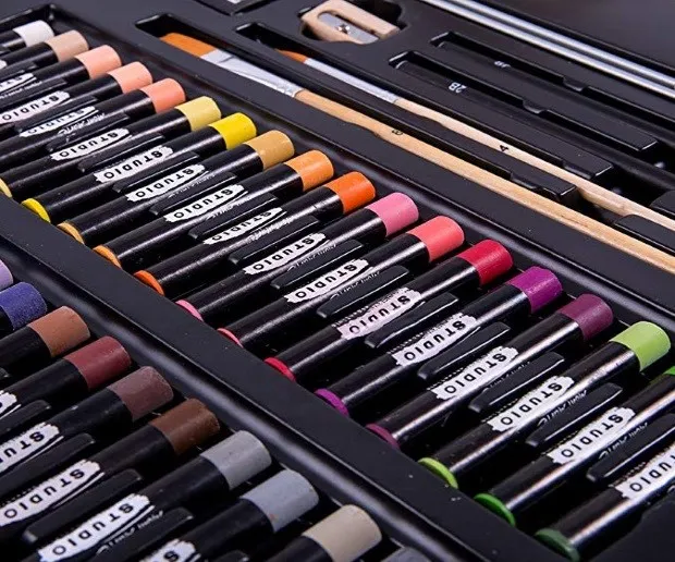 Mont%20marte%20Studio%20Essentials%20Mixed%20Media%20Art%20Set%20-%2090%20Piece%20-%20Image%203