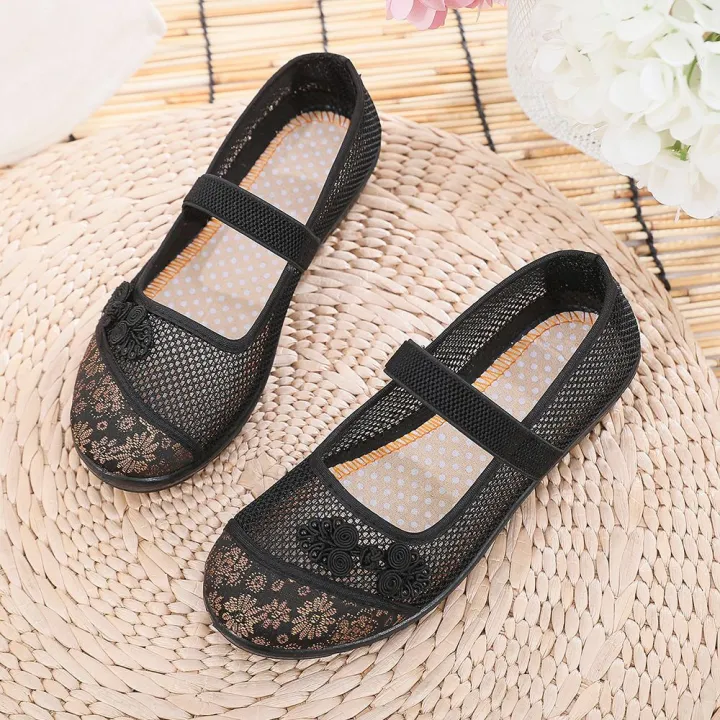 Women's%20Knitted%20Shoes%20with%20PVC%20Outsole,%20Comfortable%20and%20Durable%20-%20Image%202