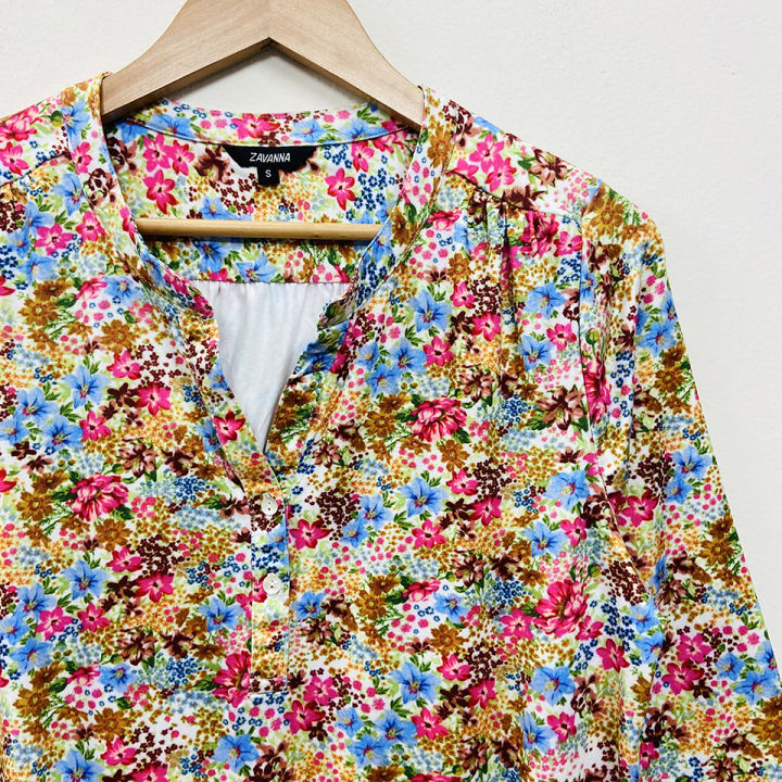 Ladies%20Three%20Quarter%20Sleeve%20Soft%20Floral%20Casual%20Tops%20With%20Knitted%20Bottom%20From%20Levin%20-%20Image%203