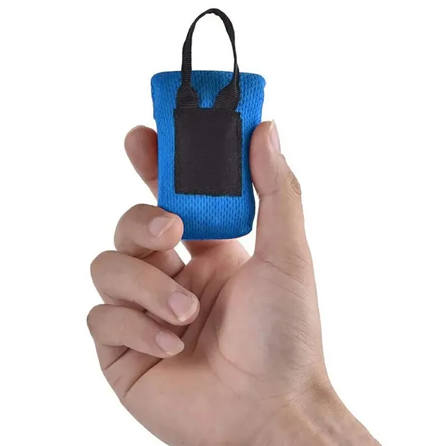 Portable%20Foldable%20Lightweight%20Picnic%20Mat%20Beach%20Blanket%20Mini%20Pocket%20Blanket%20Waterproof%20Outdoor%20Travel%20Camping%20Durable%20Blanket%20Mat%20-%20Image%202
