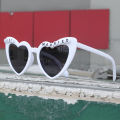 Just Married Love Shape Sunglasses Practical Photo Props Wedding Party Gifts For Women Men. 