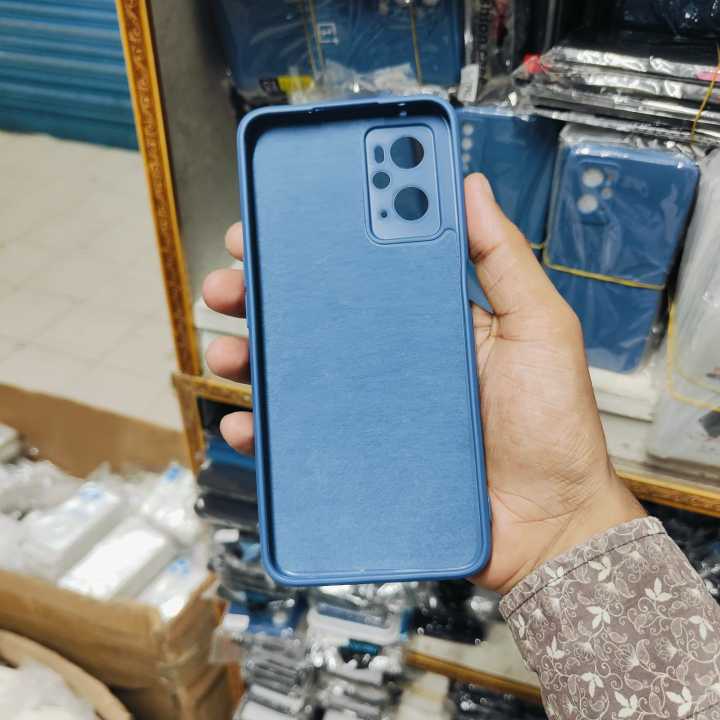 For%20Realme%209i%20/%20Oppo%20A76%20/%20Oppo%20A36%20Liquid%20Silicone%20Soft%20Gel%20Rubber%20Shockproof%20Cover%20For%20Realme%209i%20Phone%20Case%20(Back%20Case%20Cover%20For%20Smartphone)%20-%20Image%204