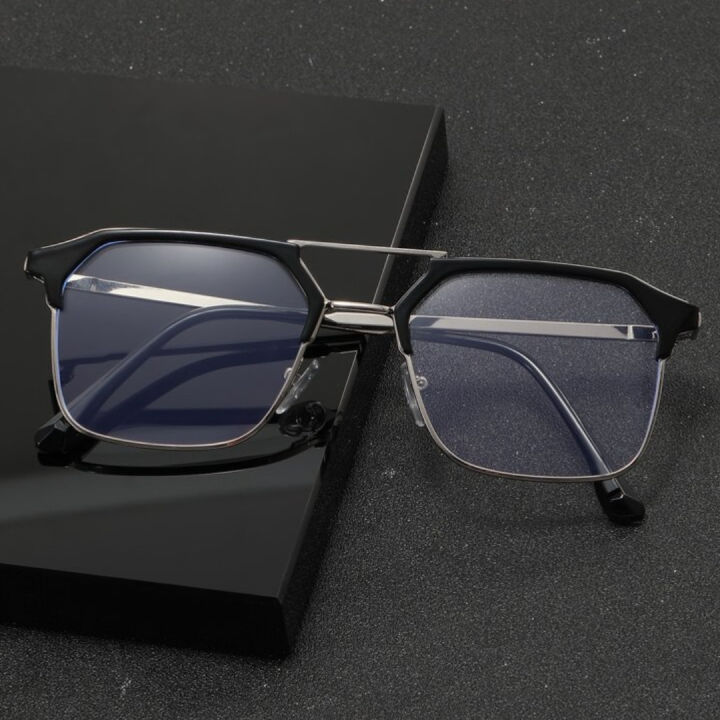 Blue%20Ray%20Cut%20Glass%20for%20Men%20-%20Transparent%20Lens,%20Metal%20Frame,%20Gold%20&%20Silver%20Colors,%20Suitable%20for%20Mobile,%20TV,%20Laptop%20Use%20-%20Image%206