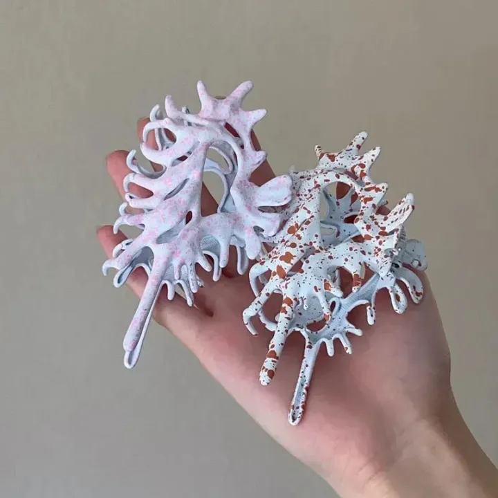Muweordy%20Creativity%20Unique%20Colorful%20Alien%20Metal%20Conch%20Hair%20Claws%20for%20Women%20Girl%20Y2K%20Hollow%20Shell%20Crab%20Hair%20Clip%20Hair%20Accessories%20-%20Image%205